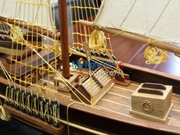 Mô hình thuyền buồm phong thủy France II gỗ đen