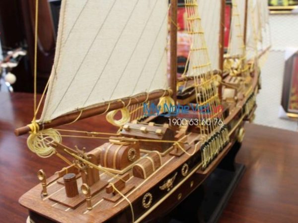 Mô hình thuyền buồm phong thủy France II gỗ đen
