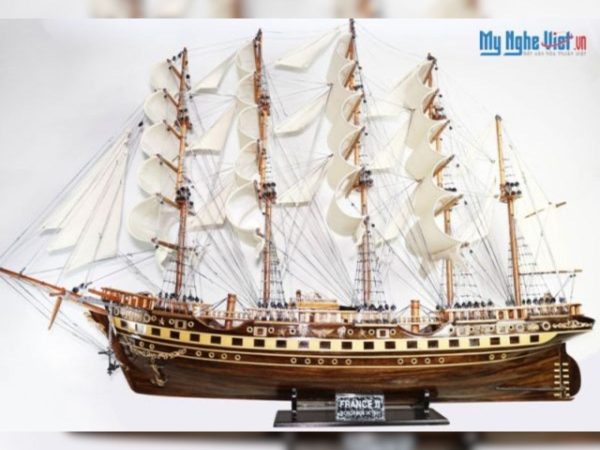 Mô hình thuyền buồm phong thủy France II gỗ đen