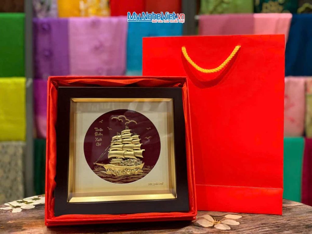 Tranh Thuận Buồm Dát Vàng 24K
