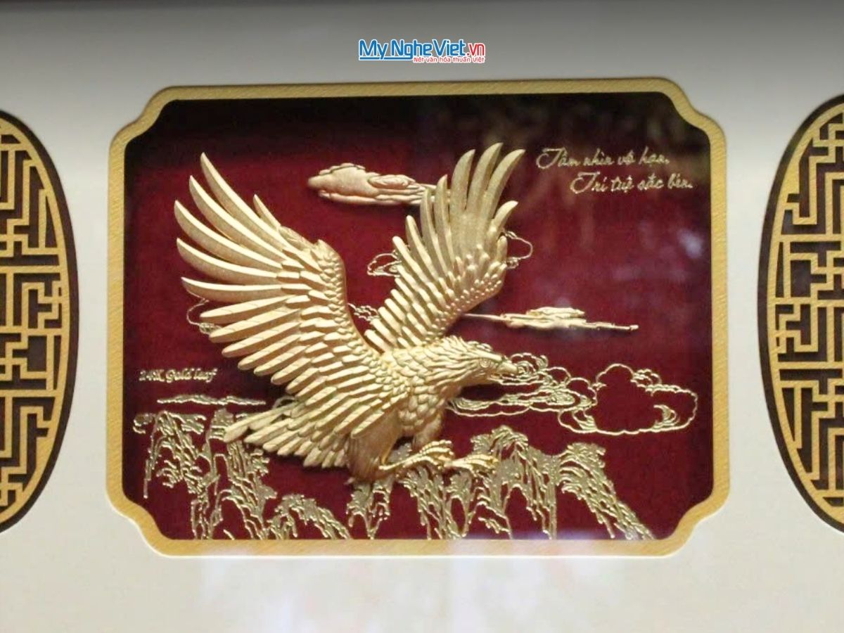tranh đồng đại bàng dát vàng