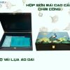 Combo hộp sơn mài cao cấp chim công nền bạc và bộ lụa vải áo dài