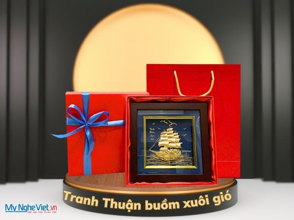 Tranh thuyền buồm dát vàng nền xanh để bàn 24k và Hộp quà tặng cao cấp