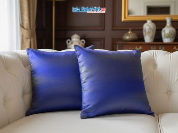Quà Tặng Vỏ Gối Lụa Màu Tím Vàng Đồng