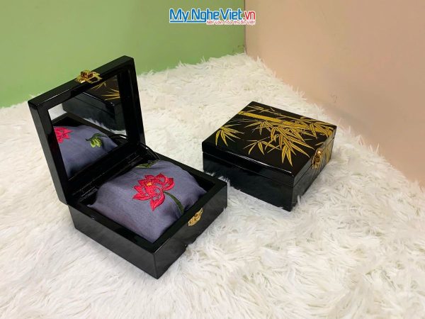 Quà Tặng Hộp Sơn Mài Lá Trúc & Khăn Lụa Hà Đông