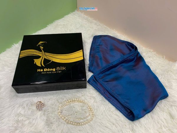 Quà Tặng Vỏ Gối Lụa Màu Xanh Cam Và Hộp Sơn Mài Cao Cấp