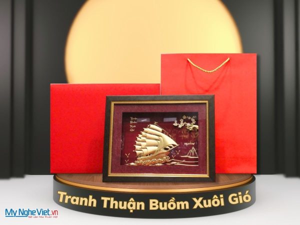 Tranh đồng thuận buồm dát vàng 24k nền đỏ và Hộp quà tặng cao cấp