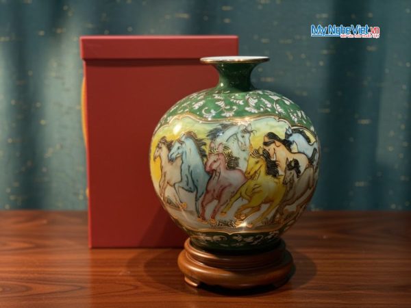 Bình thu tài hút lộc gốm Bát Tràng vẽ mã đáo thành công đắp nổi