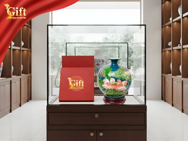 Bình Gốm Thu Tài Hút Lộc Vẽ Vàng Kim Họa Tiết Hoa Sen Nền Xanh Cao Cấp SGMNV-VBT22.4